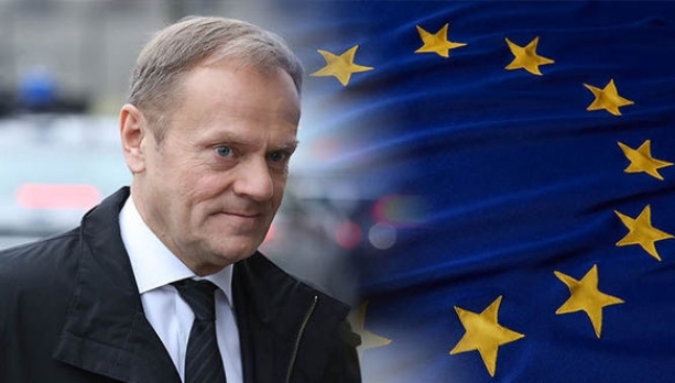 Donald Tusk, tranșant în relațiile cu SUA: Europa va acționa calm și rațional, dar „nu în genunchi”