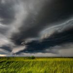 Alertă ANM: Cod galben de ploi torențiale, vânt și furtuni extreme, în următoarele zile