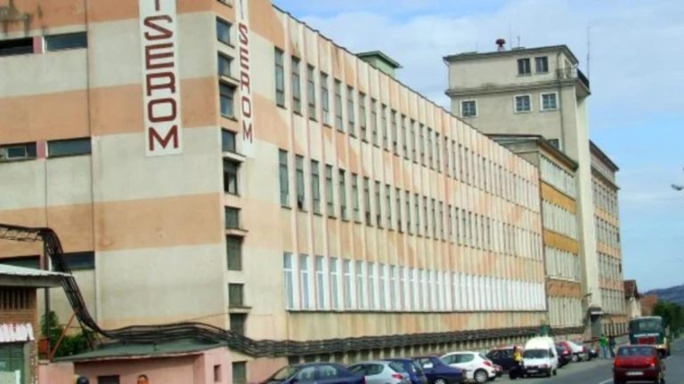Cum a ajuns la faliment Ciserom, fabrica din Sebeș care făcea jumătate din ciorapii României?