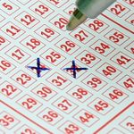 Premiul cel mare de la Loto a fost câștigat de trei studenți care au folosit inteligența artificială. Ce schemă au folosit