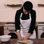 Plăcinta de mere, de post, a maicii Siluana. O rețetă mănăstirească simplă și aromată - VIDEO
