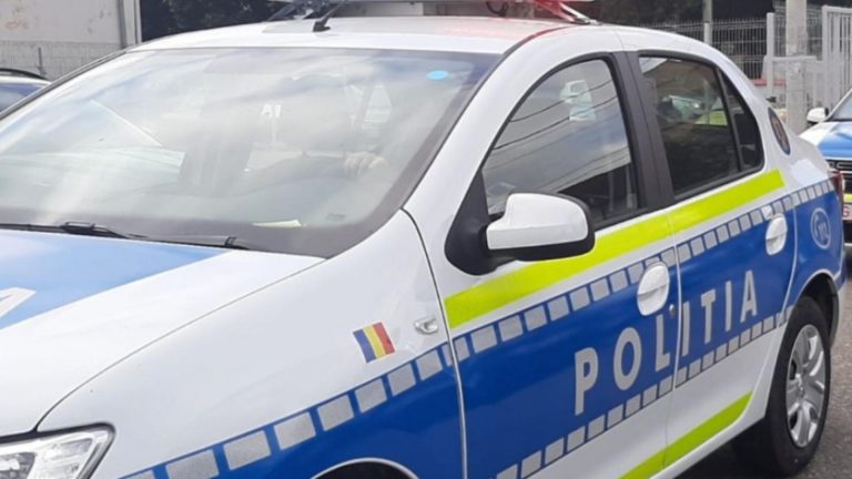 Un tânăr de 22 de și-a pierdut mințile la băutură! Acesta și-a bătut mama atât de tare încât femeia a ajuns în spital