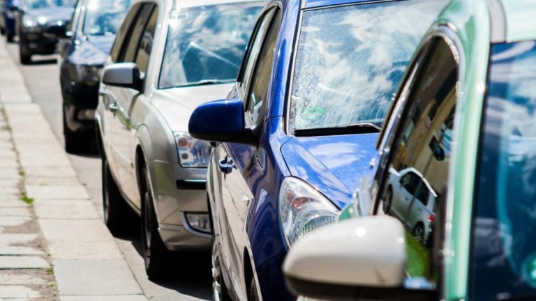 Inteligența artificială a desemnat cele mai bune mașini din 2025. Au bifat toate calitățile: motoare bune, consum mic și preț convenabil