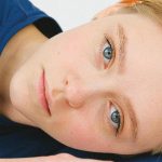 Cu se se diferențiază oamenii cu ochii albaștri de restul. Ce capacități pot avea aceștia, conform unor studii