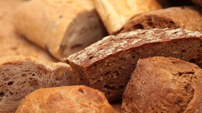 Ce efecte poate avea pâine asupra organimsului. Semnalul de alarmă tras de un nutriționist