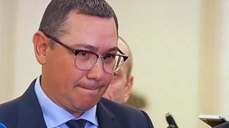 Victor Ponta, luat la întrebări de Andreea Esca: „Nu vă este rușine?” „Ce mai face Sebastian Ghiță?”. Cum a răspuns suveranistul vopsit