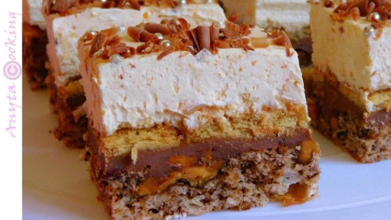 Prăjitură cu mere și scorțișoară, fără zahăr. Ușor de preparat, săracă în calorii, dar demențială la gust