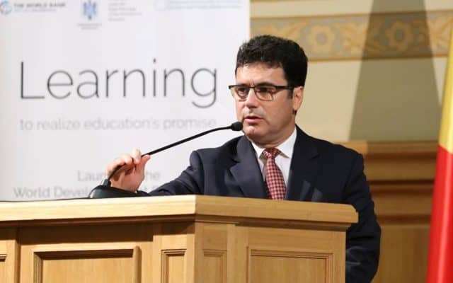 Protest la SNSPA. Studenții boicotează cursurile după ce rectorul lui Coldea, Remus Pricopie, a anunțat susținerea lui Trump pentru premiul Nobel
