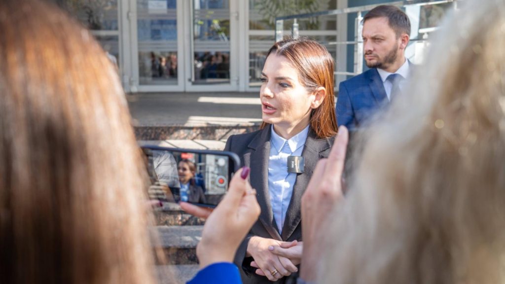 Bașcana Găgăuziei a fost încătușată de autoritățile moldovenești pe Aeroportul Internațional Chișinău. Care sunt acuzațiile împotriva sa