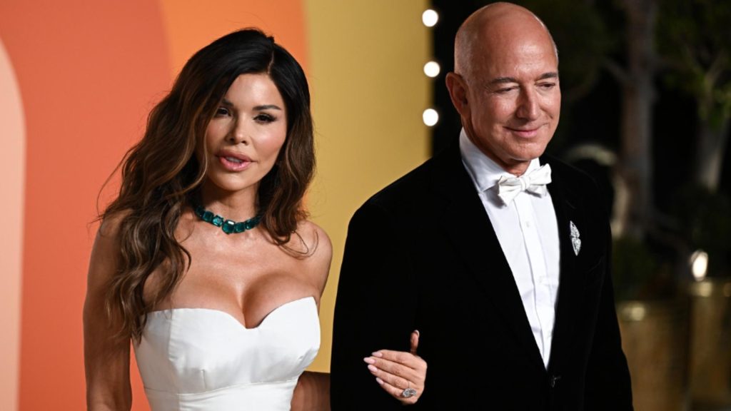 Miliardarii din preajma lui Trump închiriază orașe întregi. Jeff Bezos, mega-petrecere pentru nunta sa, care va dura trei zile. Localnicii nu sunt  deloc încântați