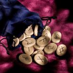 Etalarea runelor: luni, 31 martie 2025. Mesajele și sfaturile zilei de la univers pentru toate zodiile
