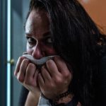 De ce unii oameni miros a PEȘTE stricat? Sindromul rar care le dă bătăi de cap, mai ales femeilor