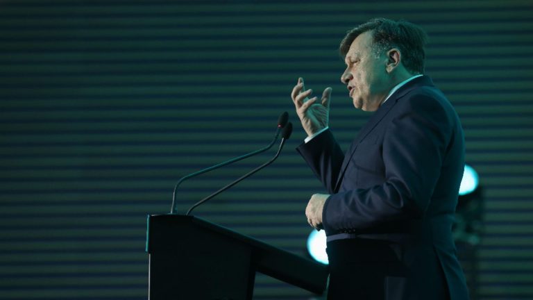 Crin Antonescu: Președintele României nu își poate permite să aibă ambiții mici