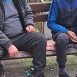 Berea băută în spațiul public costă MULT: amenzi de sute de lei pentru doi  bărbați
