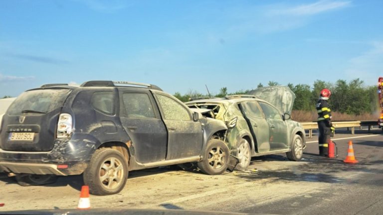 Carambol cu 5 mașini pe A1, în județul Dâmbovița. Traficul este restricționat pe sensul spre Capitală