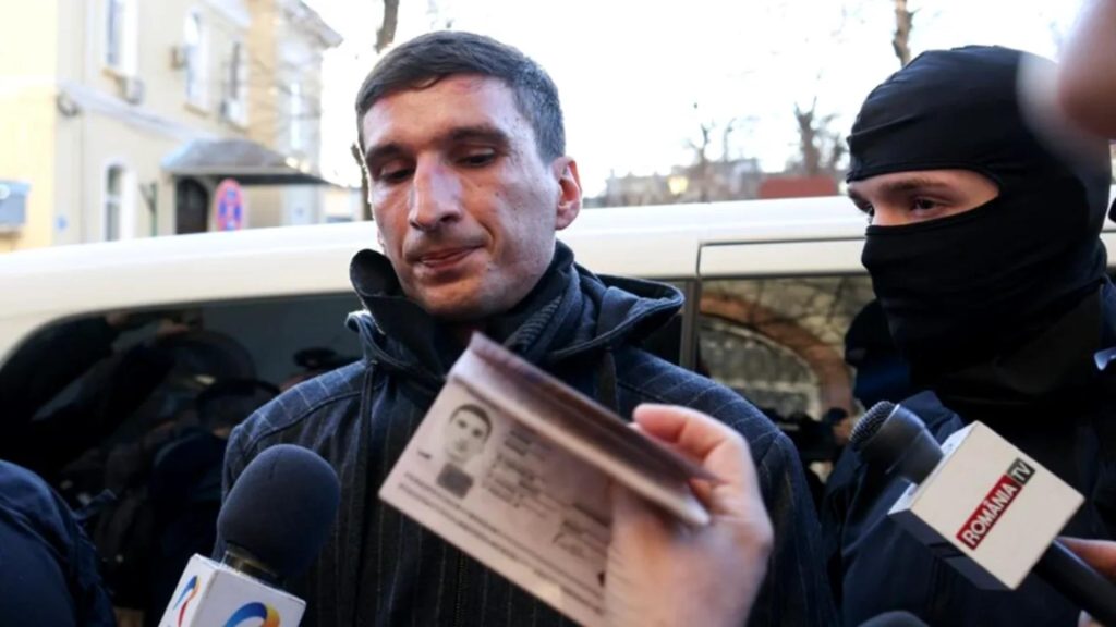 Zi decisivă pentru Bogdan Peșchir - BogPR, în dosarul finanțării campaniei lui Călin Georgescu. Influencerul află dacă rămâne în arest preventiv