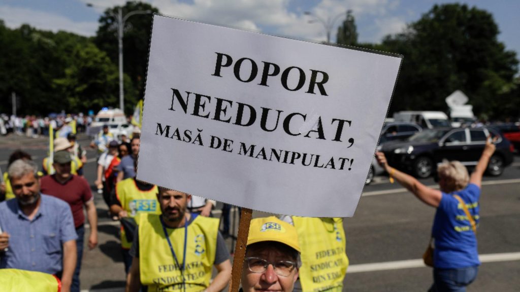 Directorul Bibliotecii Academiei Române: „În cei 35 de ani de după 1989 am avut 30 de miniștri ai Educației, iar între 1881-1916 au fost 10 miniștri. Cum să existe continuitate?”