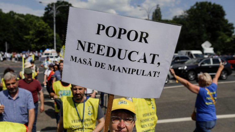 Directorul Bibliotecii Academiei Române: „În cei 35 de ani de după 1989 am avut 30 de miniștri ai Educației, iar între 1881-1916 au fost 10 miniștri. Cum să existe continuitate?”