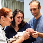 Cum a fost salvată o fetiță născută prematur, cu doar 740 de grame