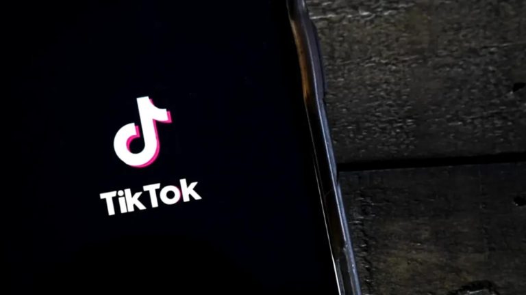 Capcana celui mai vizionat videoclip de pe TikTok, cu peste 3,6 miliarde de vizualizări. Utilizatorii au stat lipiți de ecran în speranța că vor vedea ceva
