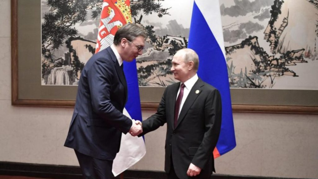 Serbia, avertizată de UE. Dacă președintele Vucic se duce în Rusia, țara își poate lua adio de la aderare