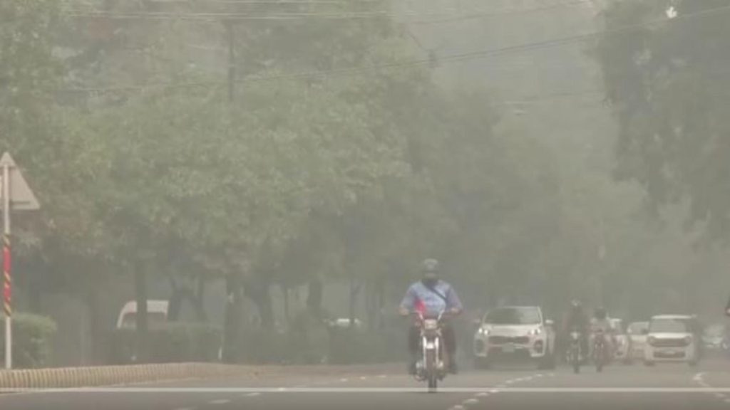 Cod galben de fenomene meteo periculoase: ceață densă pe mai multe șosele din România