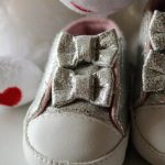 Premieră medicală: o femeie a născut un copil după ce sora ei i-a donat uterul