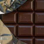 Mega Image retrage un sortiment de ciocolată. Atenție, poate conține PIETRE de mici dimensiuni!. Alerta și în magazinele din SUA