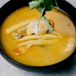 Ce trebuie să pui în ciorba de miel. Un ingredient aparte va face diferența. Rețeta celui mai bun preparat de Paște