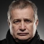 Mircea Dinescu: ”Nu am primit nicio despăgubire de la Ponta. Îl dau în judecată, să îmi dea daune morale și materiale”