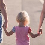 6 griji la care ar trebui să renunțe părinții. Sigur și tu le ai, deși sunt inutile