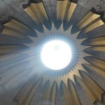 Minunea Sfintei Lumini din Ierusalim s-a săvârșit și anul acesta. La ora 14.36 creștinătatea din întreaga lume a putut fi martoră la miracol