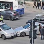 Ședință foto în urma unui accident rutier: două șoferițe au transformat momentul într-o sesiune foto până la sosirea oamenilor legii