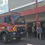 Incendiu CUMPLIT la un restaurant din incinta unui supermarket: 150 de persoane evacuate