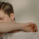 Ce trebuie să faci dacă te îneci cu mâncare. Gestul care îți poate salva viața