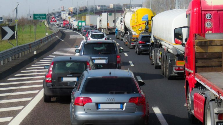Cele 4 mașini pe care un mecanic auto nu le-ar cumpăra niciodată. Două de pe listă sunt populare în România