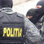 Percheziții în Mehedinți! Sunt vizați indivizi care-și "răpeau" prietenii și îi tâlhăreau