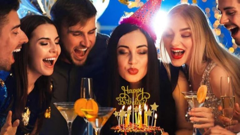 Cât te mai costă să îți serbezi ziua de naștere în oraș în 2025. Restaurantele au ajuns să ceară și taxă de tort