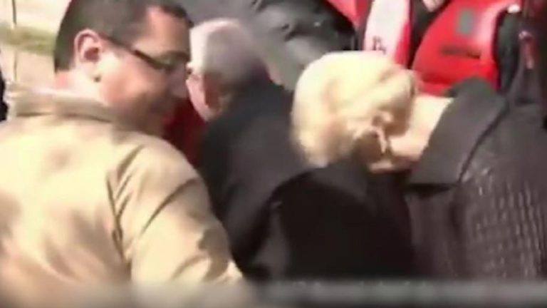 Sorin Grindeanu cere retragerea suveranistului vopsit din cursa pentru Cotroceni: „Ponta admite că este mai important Belgradul decât România”