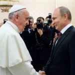 Putin îl omagiază pe Papa Francisc în stil propriu: "A promovat dialogul dintre Biserica Ortodoxă Rusă și cea Catolică"