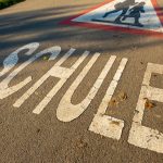 O doctoriţă a fost AMENDATĂ pentru că şi-a făcut copiii să lipsească o zi de la şcoală! Unde s-a întâmplat halucinanta situație
