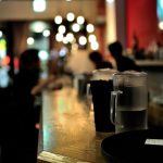 Șocant: un restaurant servea clienților porumbei culeși de pe stradă în loc de rață. Autoritățile au descoperit un adevărat focar de pericol alimentar