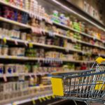 Programul supermarketurilor de Rusalii 2025: Ce opțiuni au românii în zilele de sărbătoare