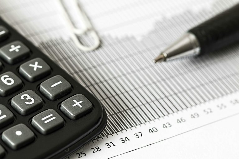 Noua taxă propusă în România: O analiză detaliată asupra impactului economic și social