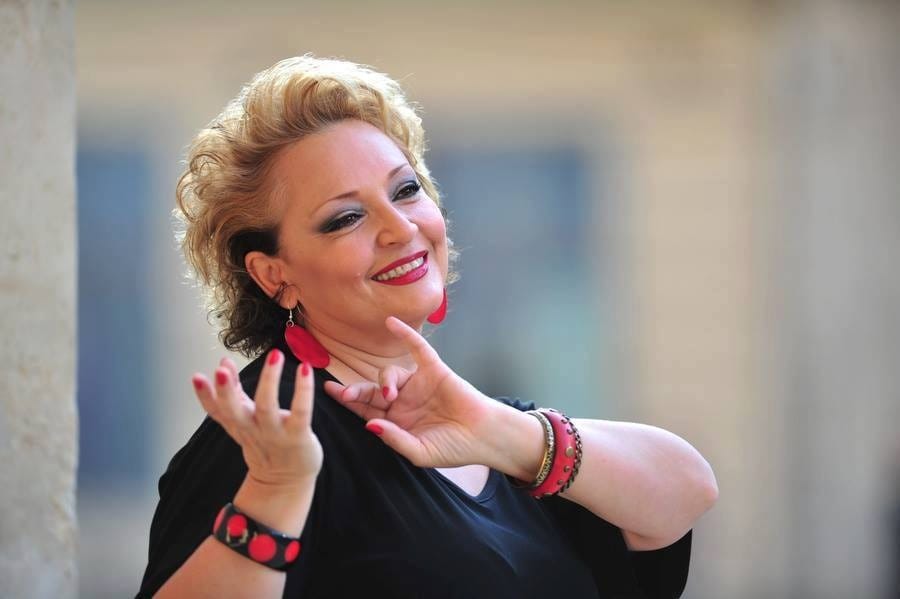 Reinventarea Mihaelei Tatu: De la televiziune la podcasturi - O nouă eră pentru fosta prezentatoare