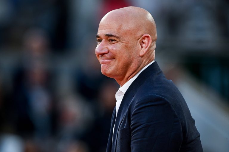 Andre Agassi: Lupta cu Demonii Interni și Impactul Dependenței de Droguri în Cariera unui Legendă a Tenisului