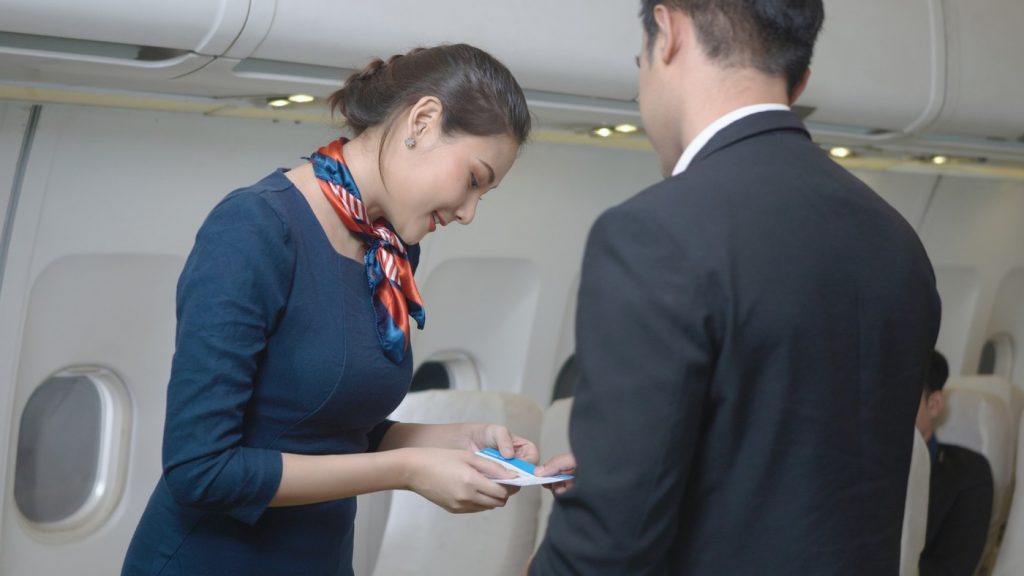 Frauda în aviație: Cum un bărbat din Florida a zburat gratuit de peste 120 de ori și impactul asupra securității aeroportuare