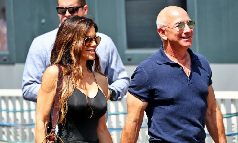 Controversele din Veneția: Nunta lui Jeff Bezos și Lauren Sánchez amânată din cauza protestelor locale