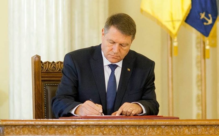 Gestul surprinzător al lui Klaus Iohannis: O lecție de empatie pe străzile din Sibiu