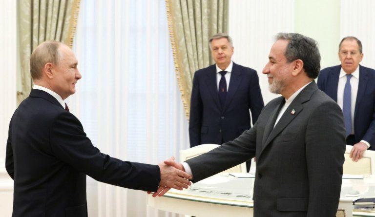 Vladimir Putin și sprijinul său strategic pentru Iran: O analiză a tensiunilor internaționale
